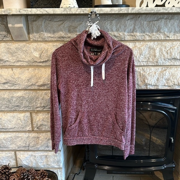 Derek Heart marbled burgundy cowl neck knit top kangaroo pocket medium - Picture 1 of 6